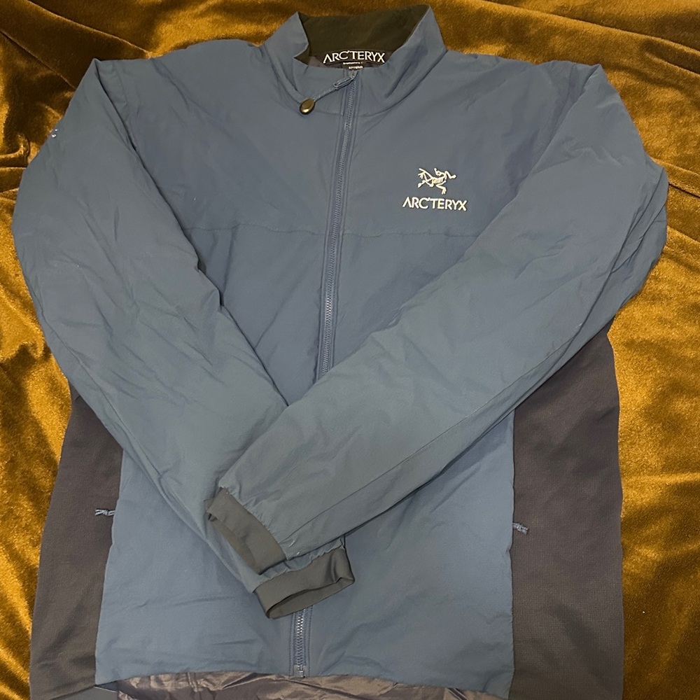 Arc'teryx Men's Performance Jacket in Slate Blue